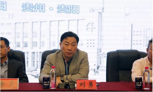 个.jpg